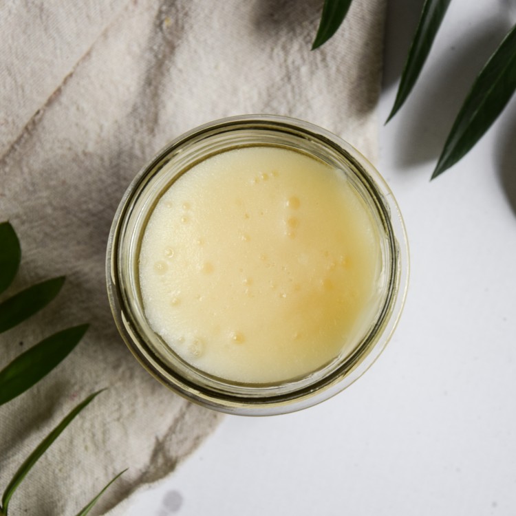 Naturalny mus czyszczący Mommys Soap w duchu zero waste